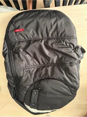 Skip Hop Black Quilted Car Seat Cover for the Winter